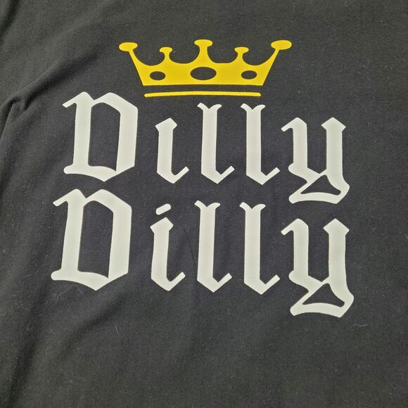 Dilly Dilly True Friend of the Crown Black Spellout T-shirt Bud Light size XL - Picture 2 of 7